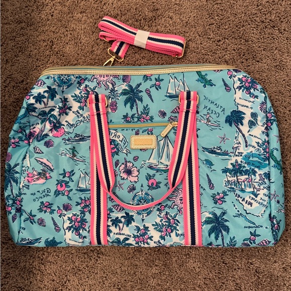 Lilly Pulitzer Handbags - Lilly Pulitzer Bag Amalfi Blue Lilly Road Trip
